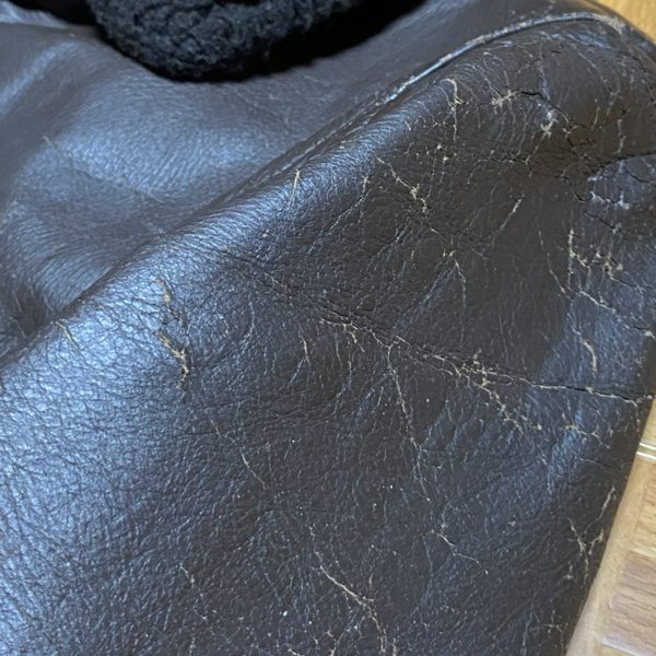 G-1フライトジャケット　銀面補修　1